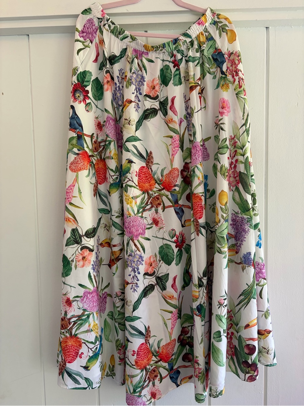 Calypso St Barth Floral/ Bird Print White Maxi Skirt and Puff Sleeve top Set - Picture 4 of 15
